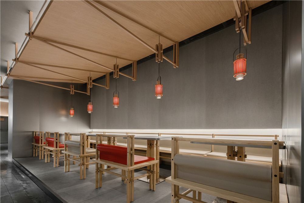 鄭州牛蛙火鍋店裝修公司設(shè)計案例