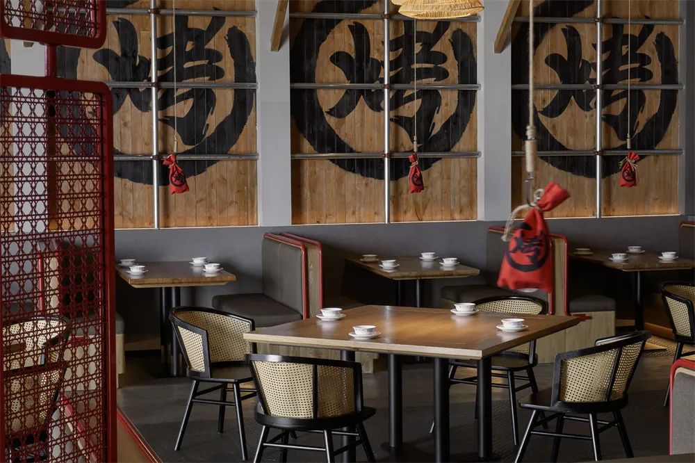 尋味煙火氣  萬(wàn)州小舅母子烤魚餐廳裝修設(shè)計(jì)(圖7)